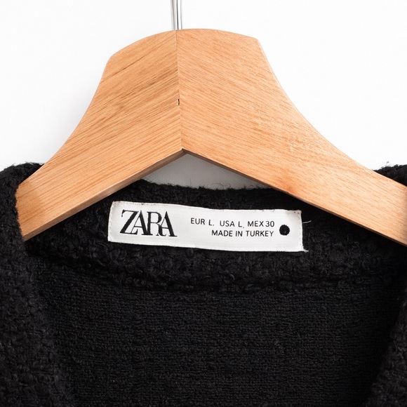 Zara Cardigan Size Large
with Gold Buttons - Picture 2 of 3